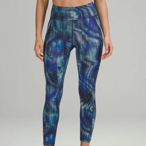 WOMENS Lululemon Invigorate High-Rise Tight 25", size 0